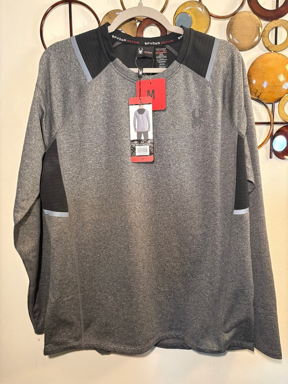 Spyder Active Men's Med gray and black long sleeve shirt